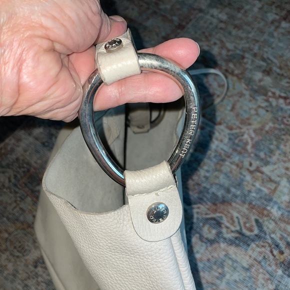 Peter Kent Beige Leather Bag. - Picture 2 of 3